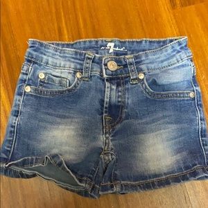 Girl size 7 true religion denim short